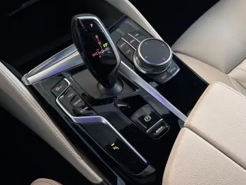 520d Lim. M Sport LED NAVI MEMORY R-KAM