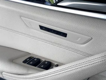 520d Lim. M Sport LED NAVI MEMORY R-KAM