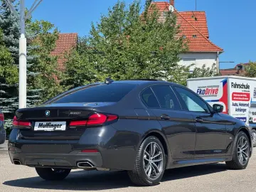 530i M Sport HUD ACC IntAktiv. Sitz+Lenkh.GlasD.