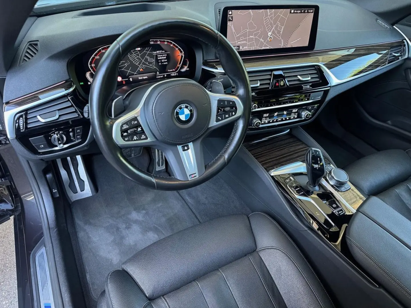 530i M Sport HUD ACC IntAktiv. Sitz+Lenkh.GlasD.
