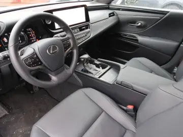 Lexus ES 300h Limited Edition