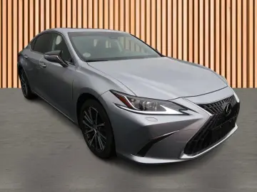 Lexus ES 300h Limited Edition