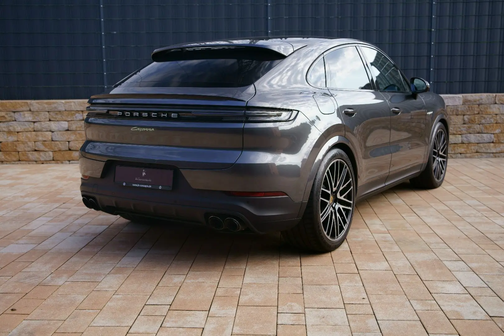 Cayenne Coupe E-Hybrid