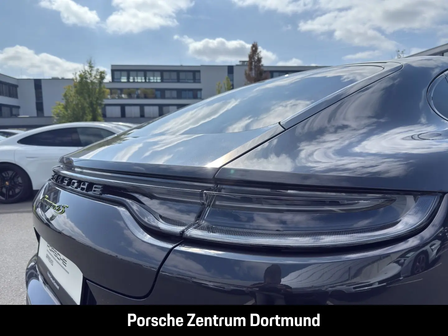 Panamera 4S E-Hybrid Head-Up LED-Matrix BOSE