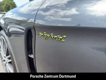 Panamera 4S E-Hybrid Head-Up LED-Matrix BOSE