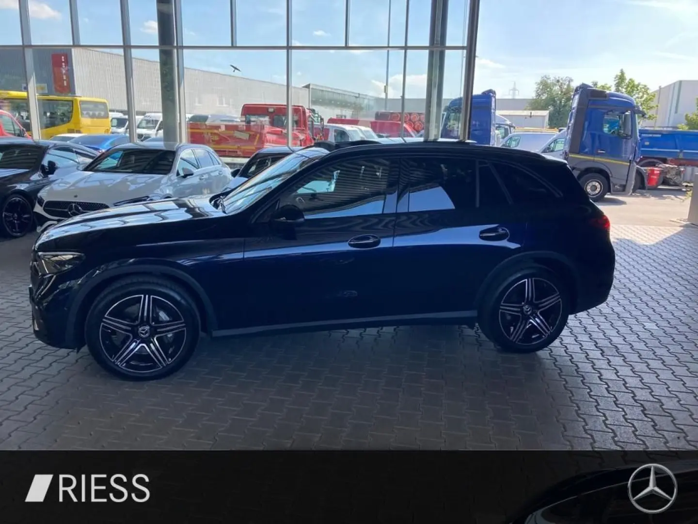 GLC 300 d 4MATIC /HUD/Ventilation/360/ACC