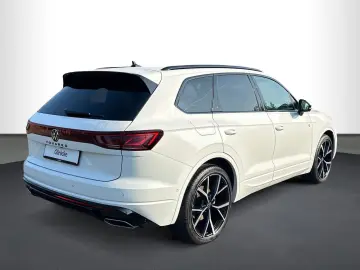 Touareg 3.0 V6 TDI R-Line 4Motion DSG, PANO, HEA