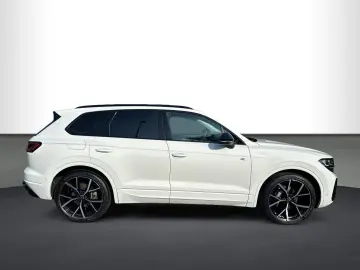 Touareg 3.0 V6 TDI R-Line 4Motion DSG, PANO, HEA
