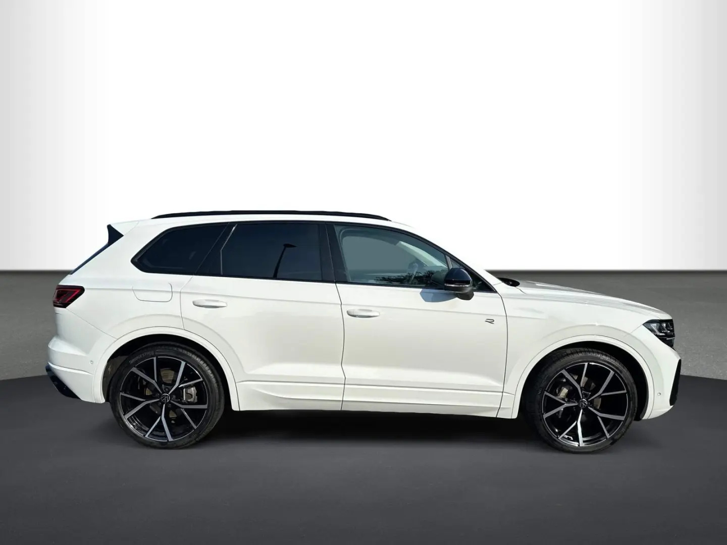 Touareg 3.0 V6 TDI R-Line 4Motion DSG, PANO, HEA