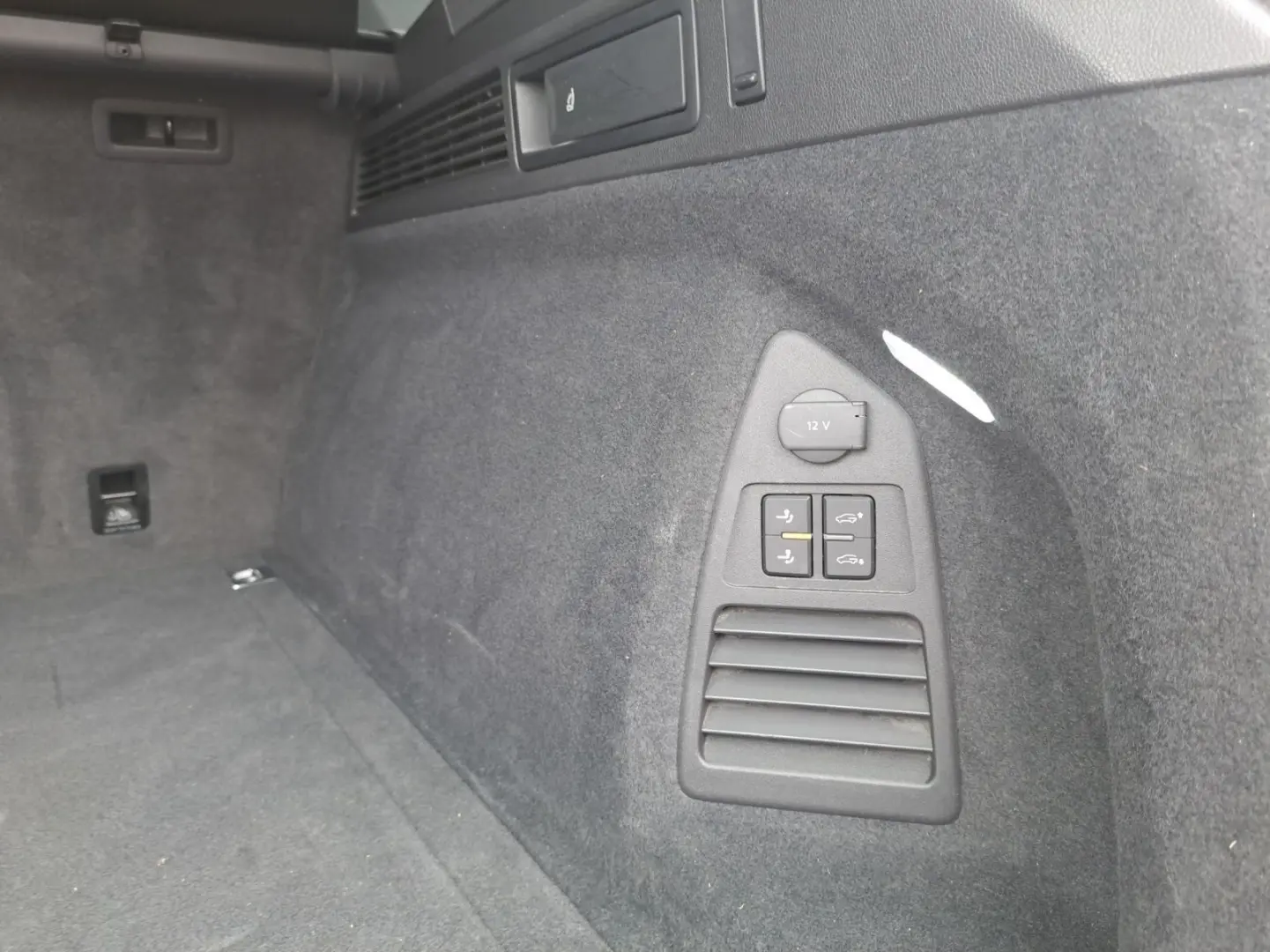 Touareg R-Line 3.0 TDI Facelift*22Z*STHZ*LUFT*HU