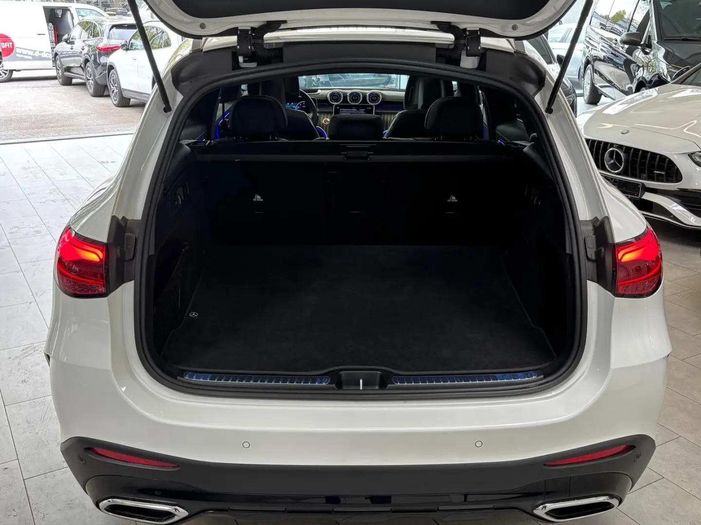 GLC 300 4M AMG Burmester/Massage/Ventilation/360/Sunroof/Hud