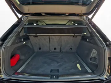 Touareg 3.0 TDI DSG R-Line 4Motion AHK Luft Pano