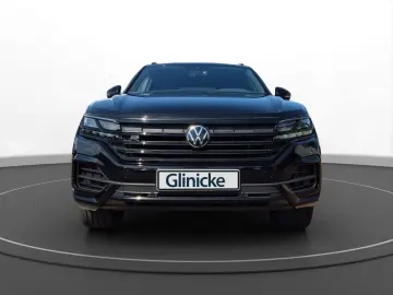 Touareg 3.0 TDI DSG R-Line 4Motion AHK Luft Pano