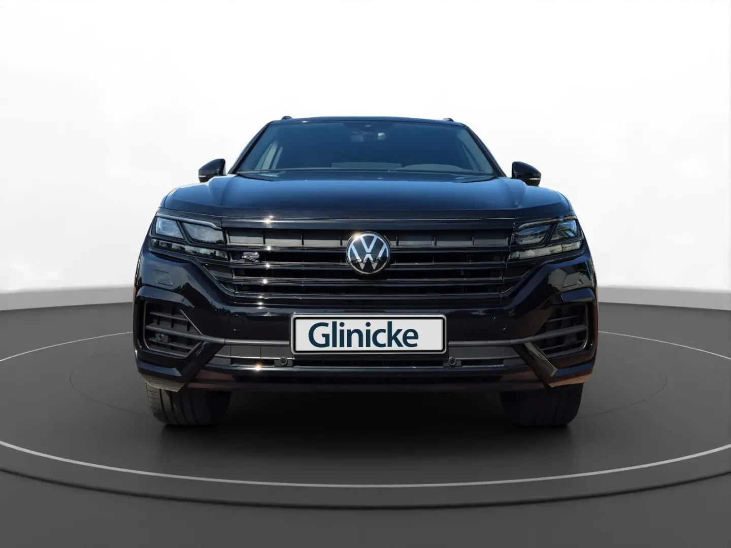 Touareg 3.0 TDI DSG R-Line 4Motion AHK Luft Pano