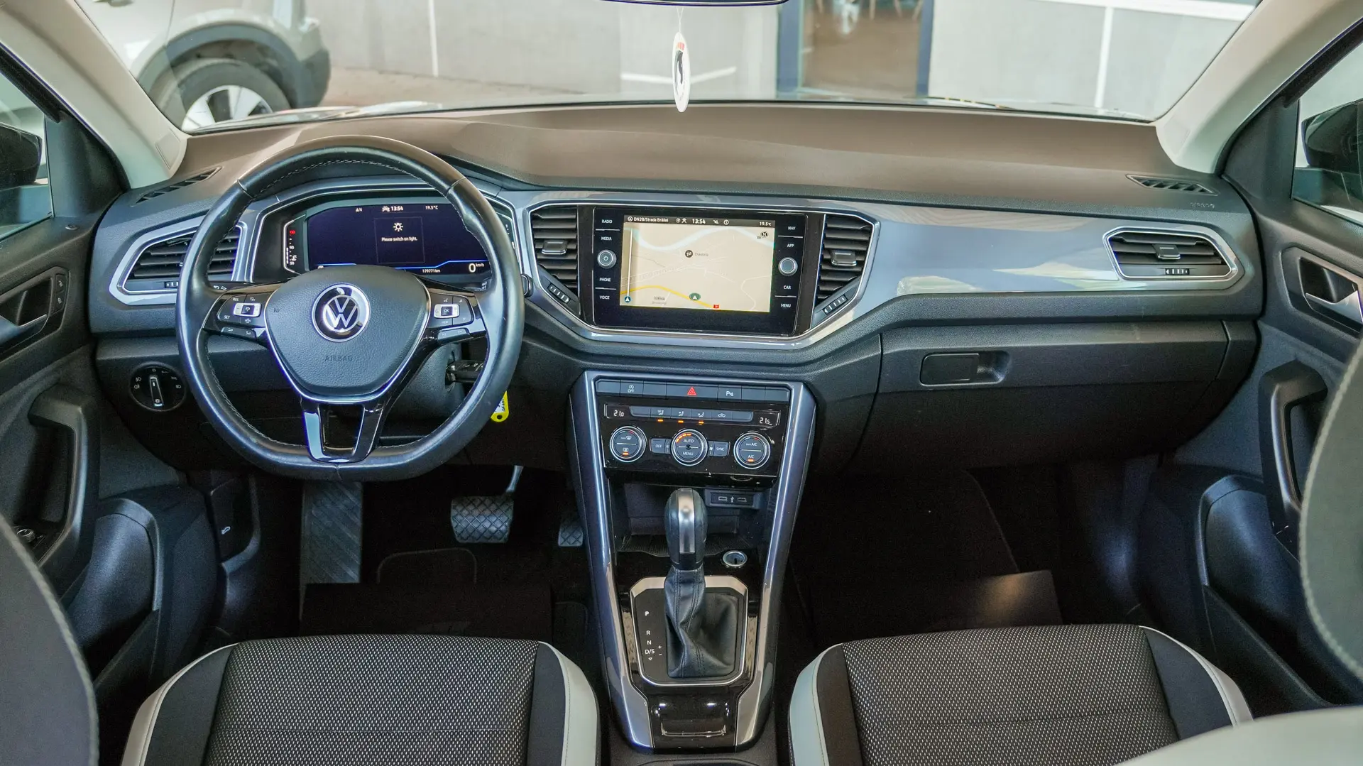 VOLKSWAGEN T-ROC 2.0 TDI