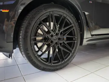 BMW X7 M50 I