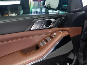 BMW X7 M50 I