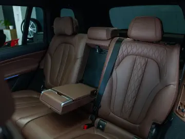BMW X7 M50 I