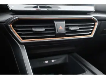 Formentor 1.4 eHybrid DSG AHK/NAV/360°/LED/ACC