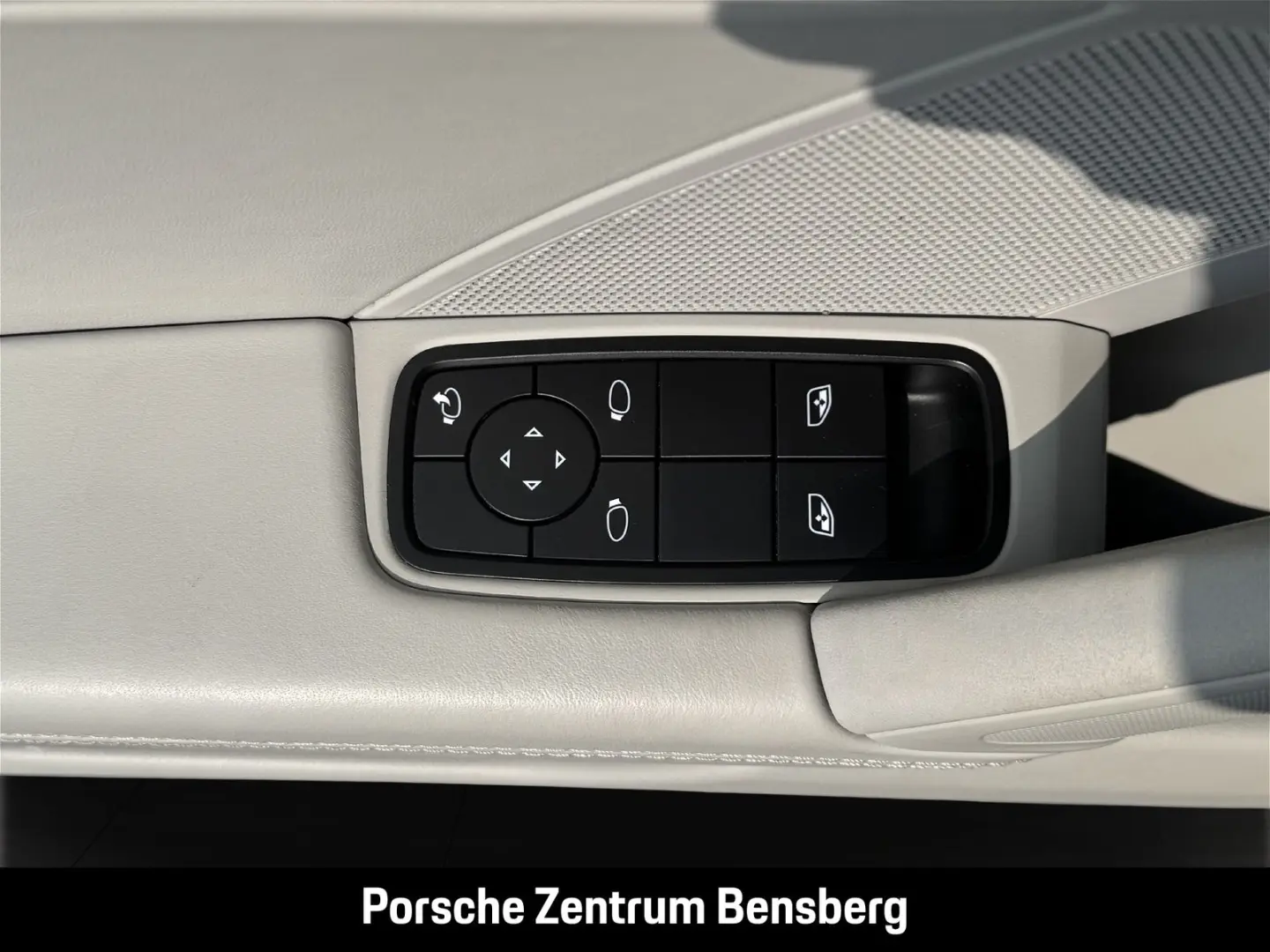 911 992 Carrera 4 GTS/Ventilation/360/Lift/SportExh/Bose/