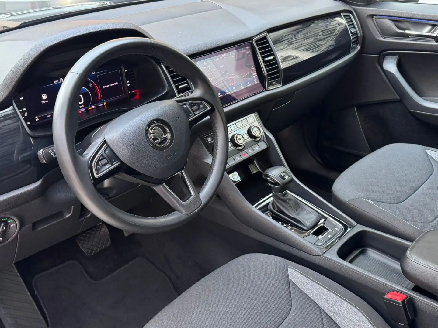 Kodiaq Drive 125 4x4 AHK+KAMERA+AAC+VIRT.CP+NAVI