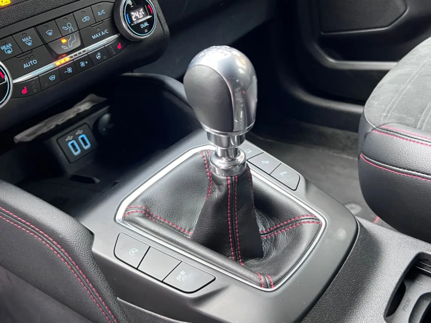 Kuga 1.5 ST-Line X Head-up-LED+Kamera+B&O-Sound