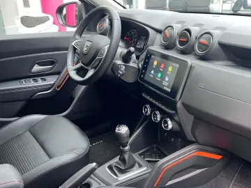 Duster 1.3 Extreme SITZHZG+NAVI+360°+CarPlay