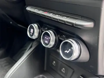 Duster 1.3 Extreme SITZHZG+NAVI+360°+CarPlay