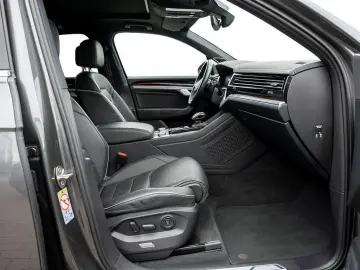 Touareg 3.0 V6 TSI eHybrid Elegance 4M AHK LEDER