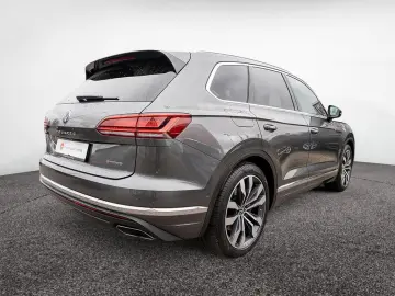 Touareg 3.0 V6 TSI eHybrid Elegance 4M AHK LEDER