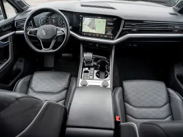Touareg 3.0 V6 TSI eHybrid Elegance 4M AHK LEDER