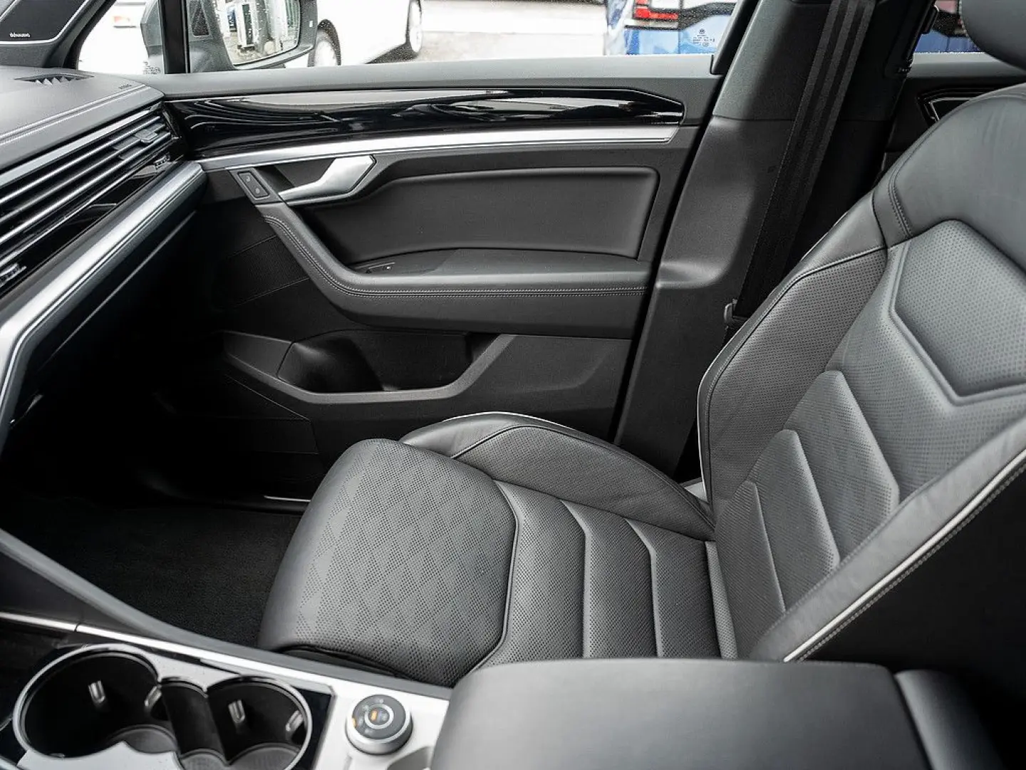 Touareg 3.0 V6 TSI eHybrid Elegance 4M AHK LEDER