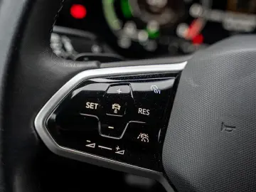 Touareg 3.0 V6 TSI eHybrid Elegance 4M AHK LEDER