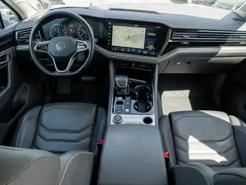 Touareg 3.0 V6 TSI eHybrid Atmosphere 4M AHK PAN