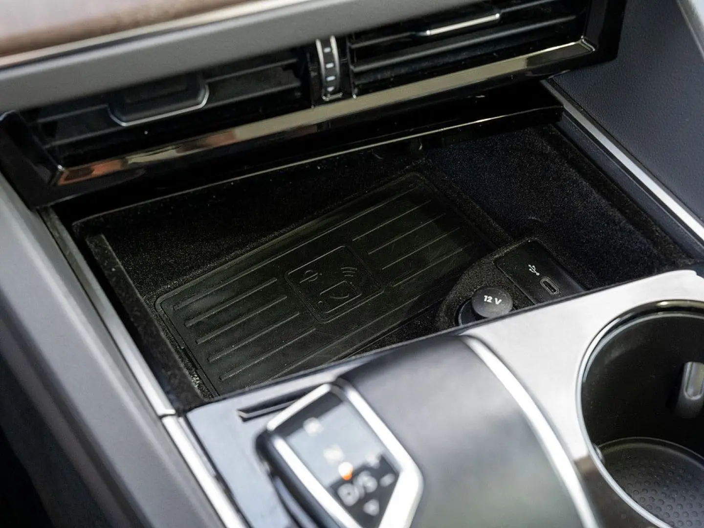 Touareg 3.0 V6 TSI eHybrid Atmosphere 4M AHK PAN
