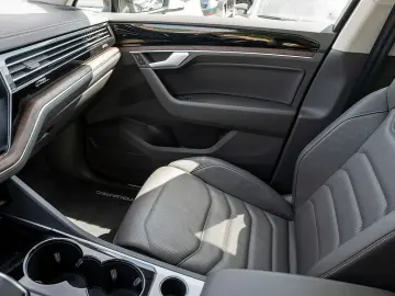 Touareg 3.0 V6 TSI eHybrid Atmosphere 4M AHK PAN