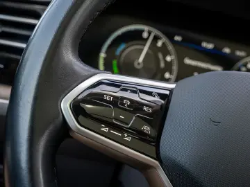 Touareg 3.0 V6 TSI eHybrid Atmosphere 4M AHK PAN