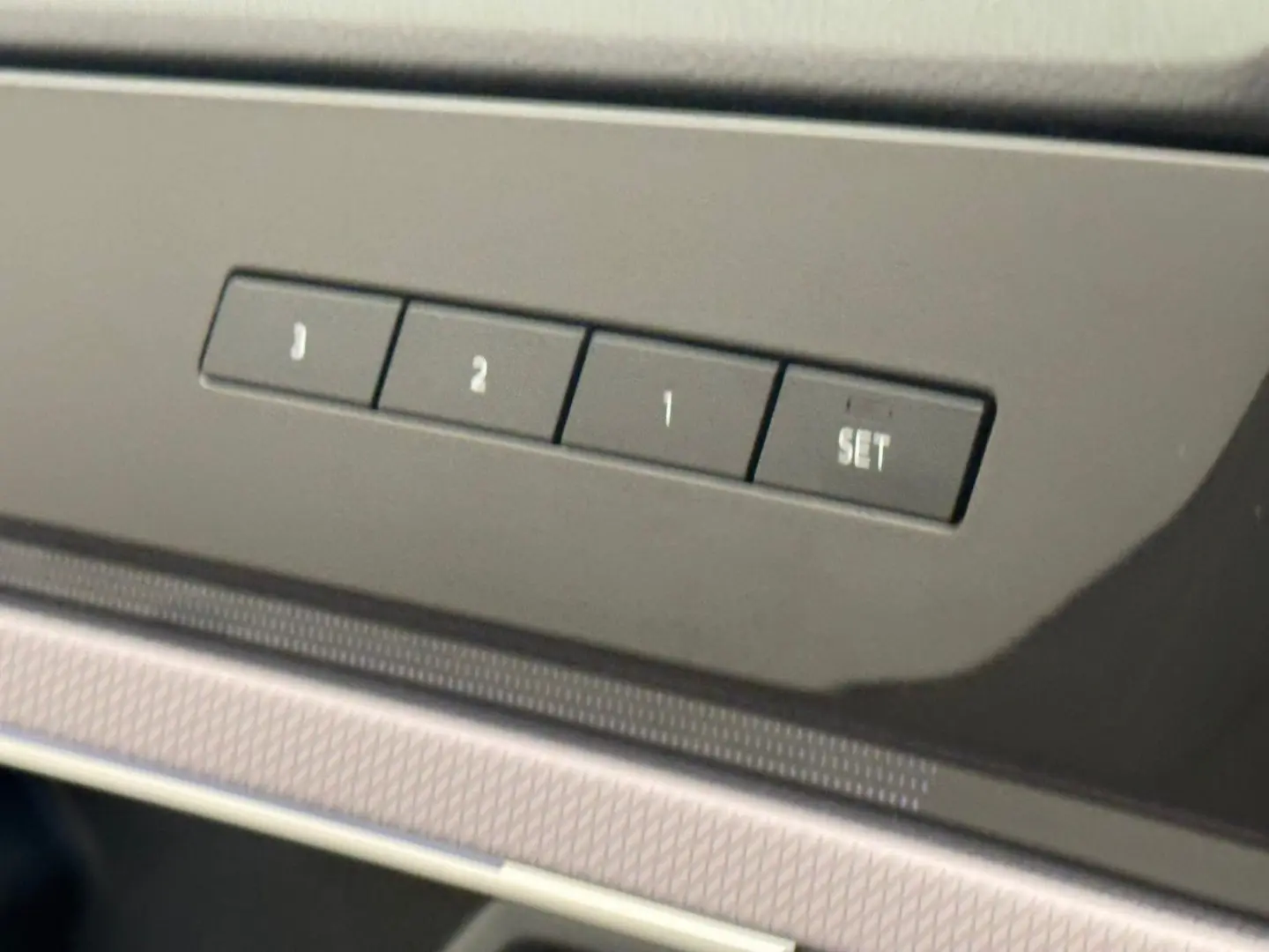 Touareg TDI 4M R-Line Matrix/Massage/Ventilation/360