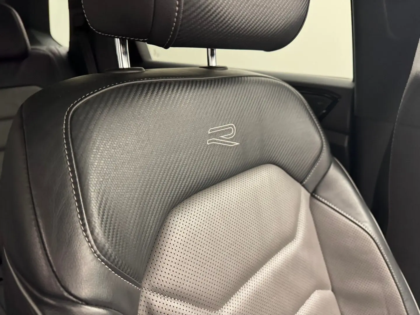 Touareg TDI 4M R-Line Matrix/Massage/Ventilation/360