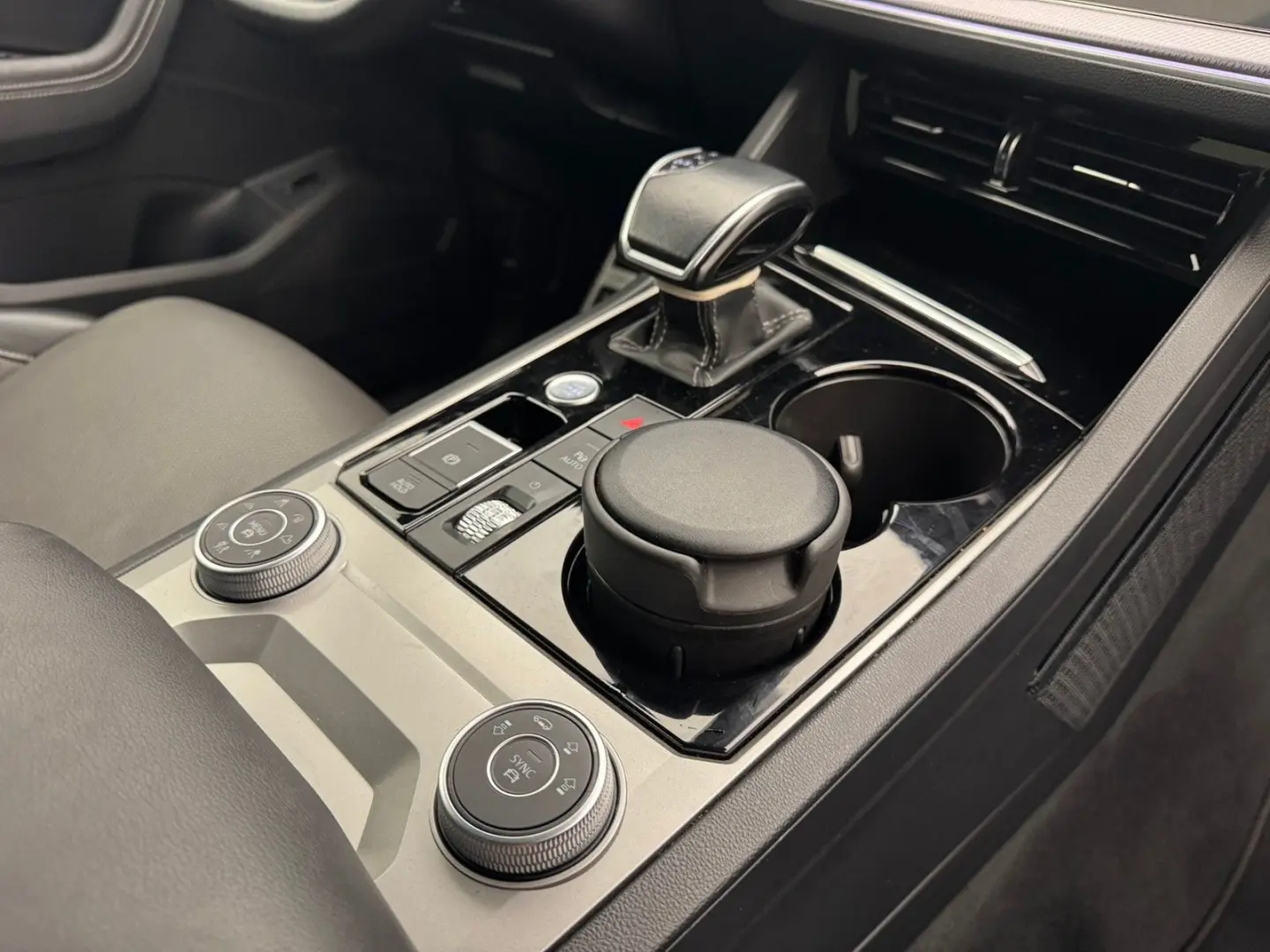 Touareg TDI 4M R-Line Matrix/Massage/Ventilation/360