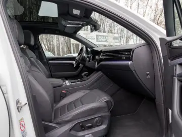 Touareg R LM21 MEMORY AHK PANO ERGO-COMF