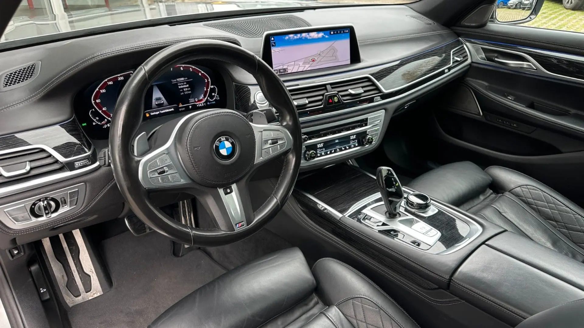 745e M SPORT SITZBELÜF+HUD+ACC+360+GSD+LUFTF+LAS