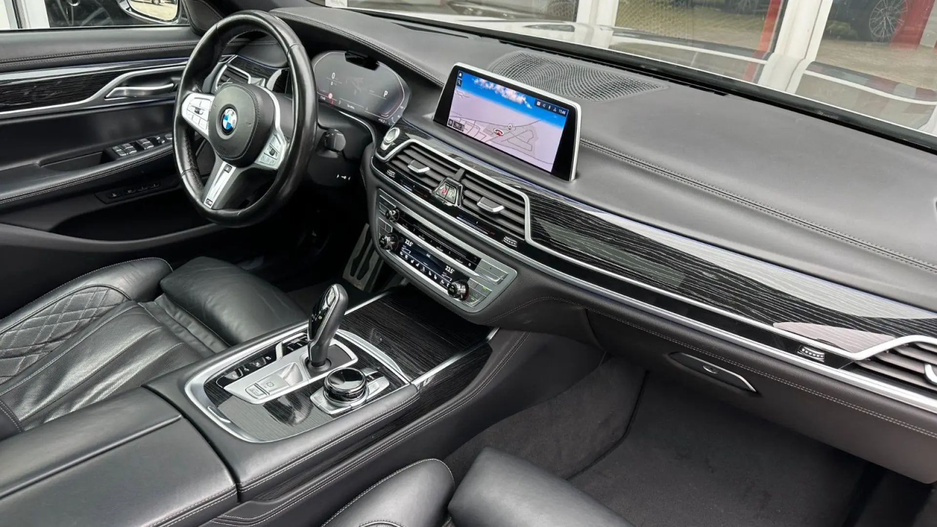 745e M SPORT SITZBELÜF+HUD+ACC+360+GSD+LUFTF+LAS