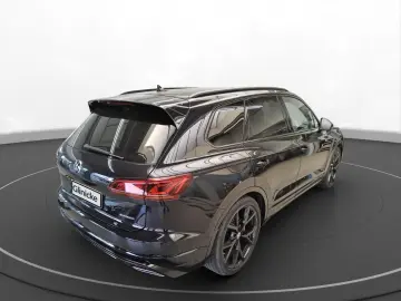 Touareg R 3.0 eHybrid 4M AHK Pano Matrix LM 22