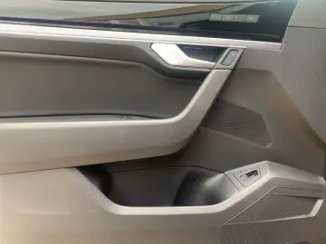 Touareg 3.0 TDI 4M R-LINE MATRIX+AIR+NAVI+Ventil+360