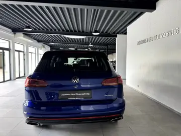 Touareg R 3.0TSI eHybrid*BlackStyle*IQ*Pano*AHK*