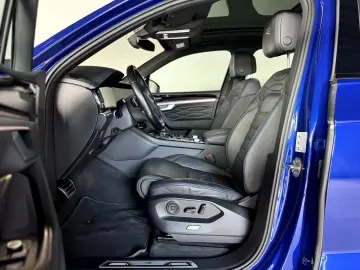 Touareg R 3.0TSI eHybrid*BlackStyle*IQ*Pano*AHK*