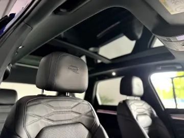 Touareg R 3.0TSI eHybrid*BlackStyle*IQ*Pano*AHK*