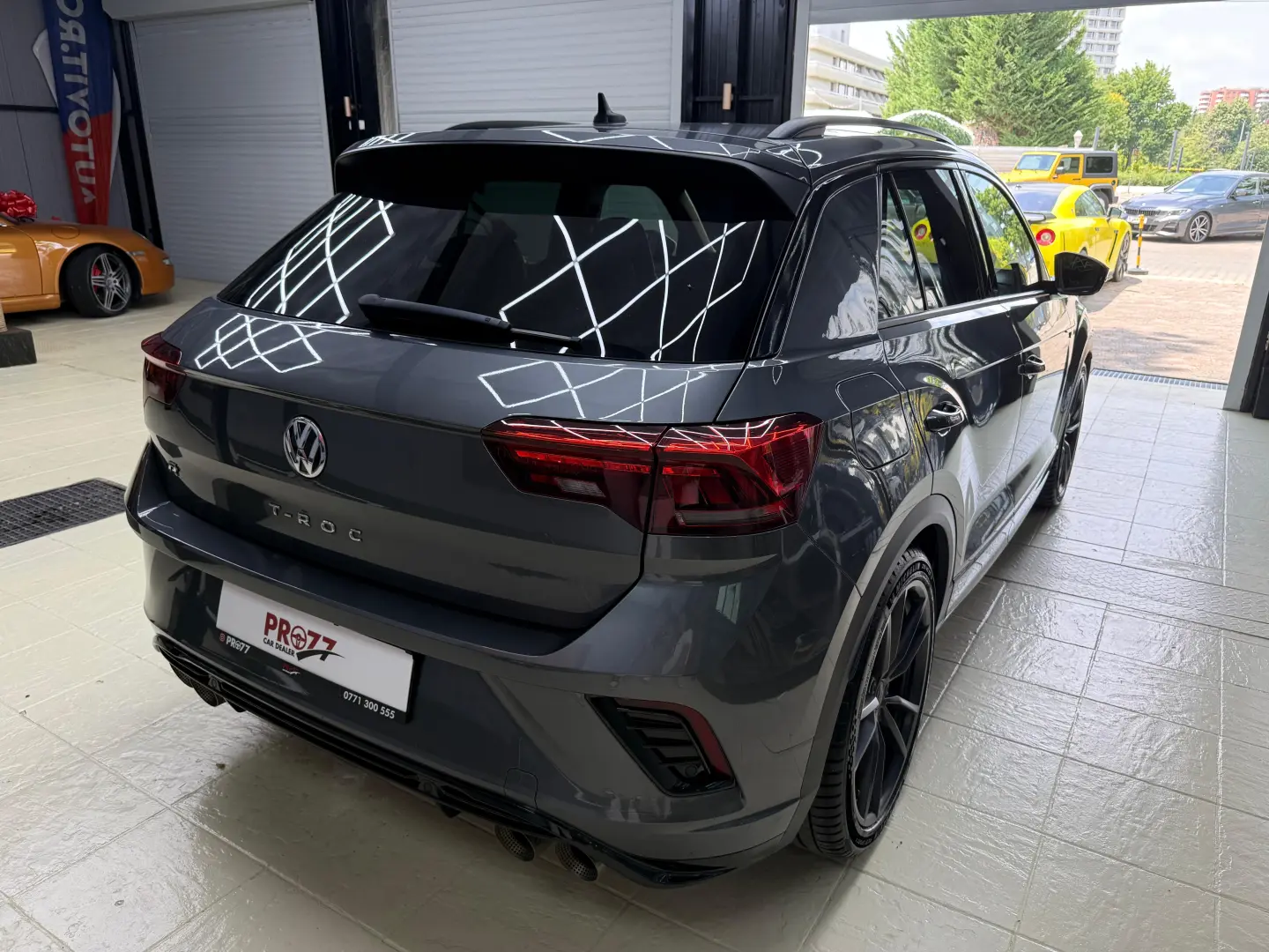Volkswagen T-Roc R 2.0 TSI 4Motion