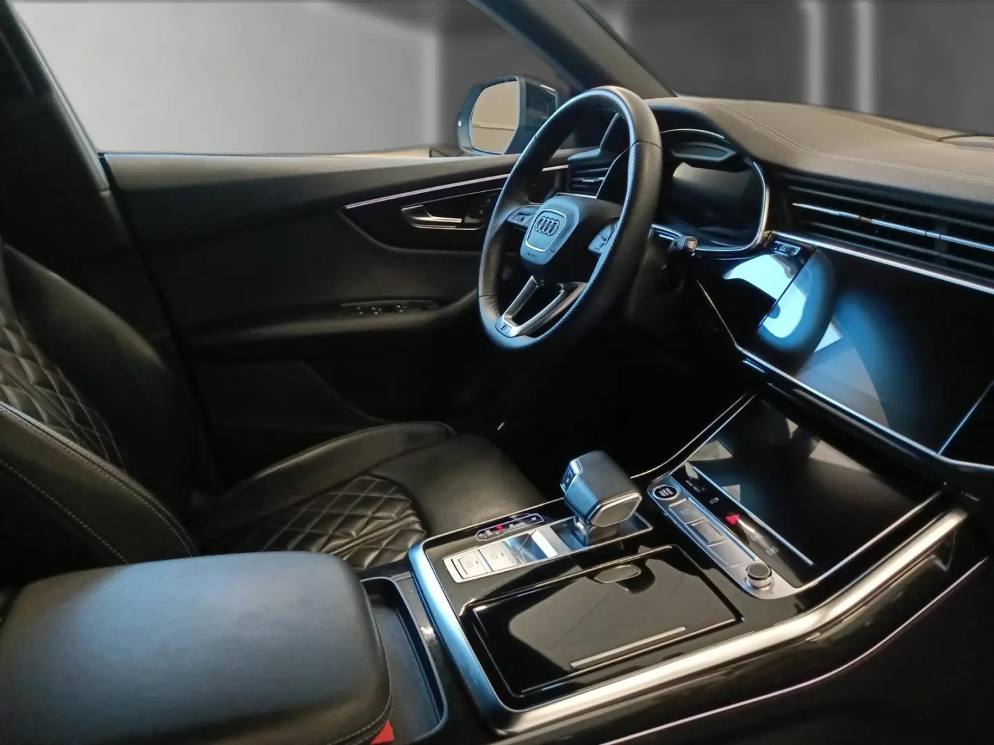 Q8 50 TDI Quattro/Ventilation/Massage/360/AirSusp/B&O/Amb